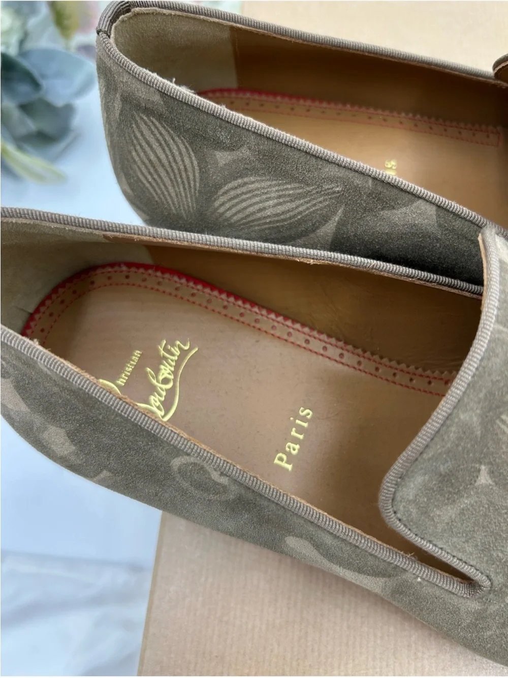 Men’s Christian Louboutin dandelion floral suede loafer size 42/9 US made Italy
